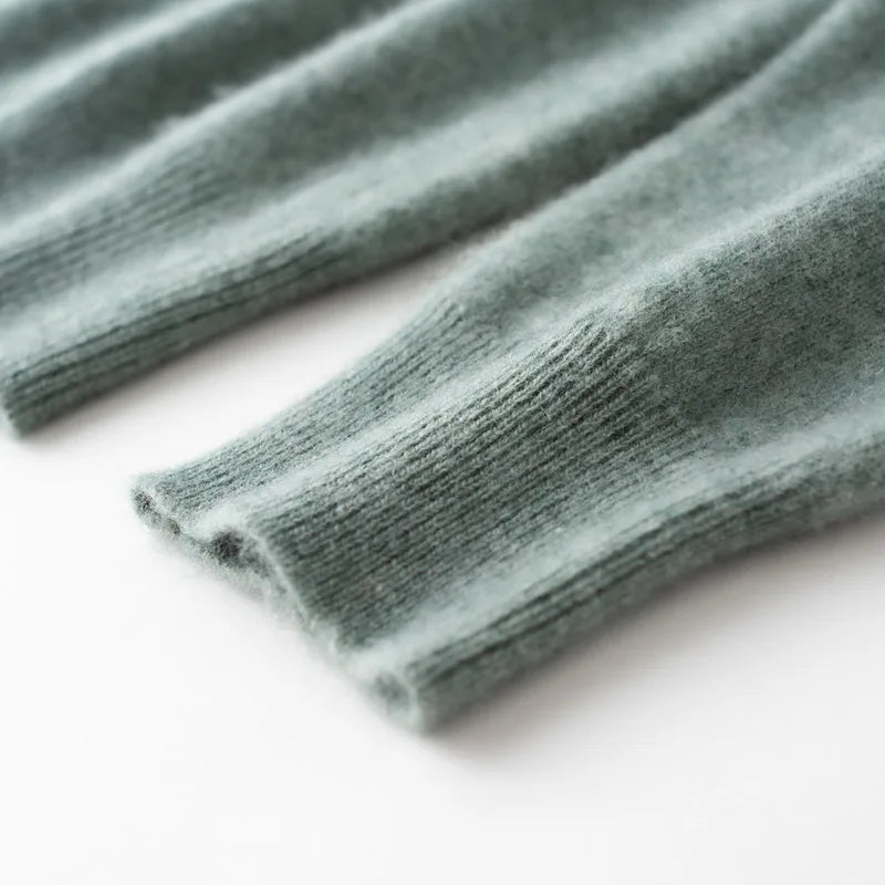 Men's fine cashmere turtleneck