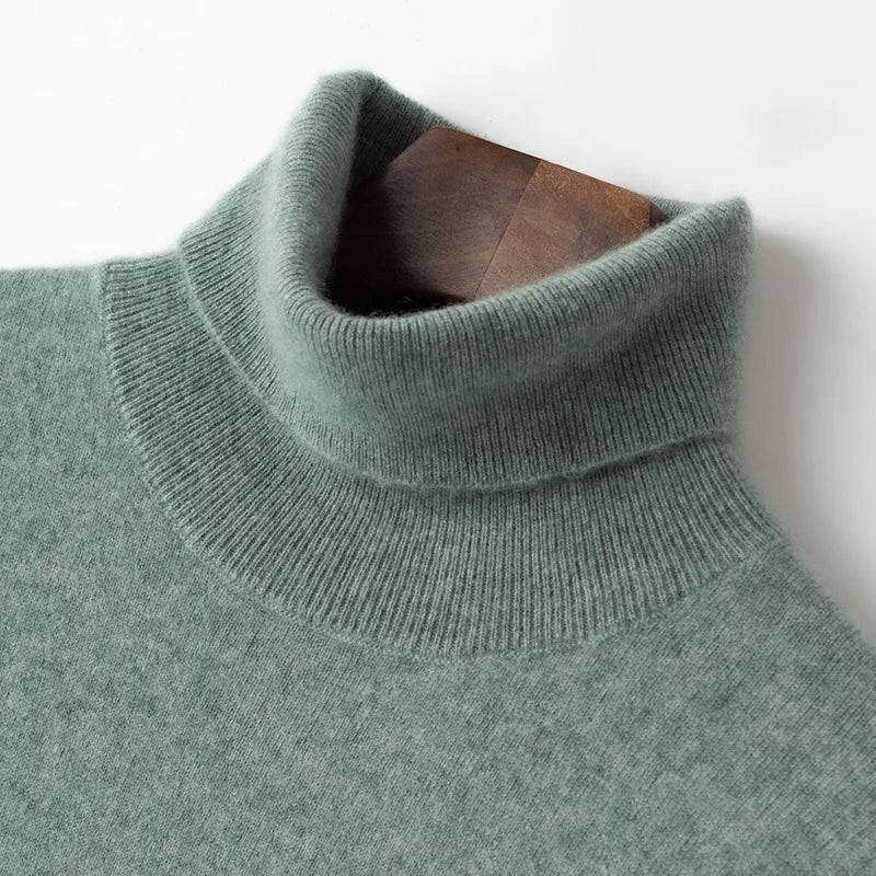 Men's fine cashmere turtleneck