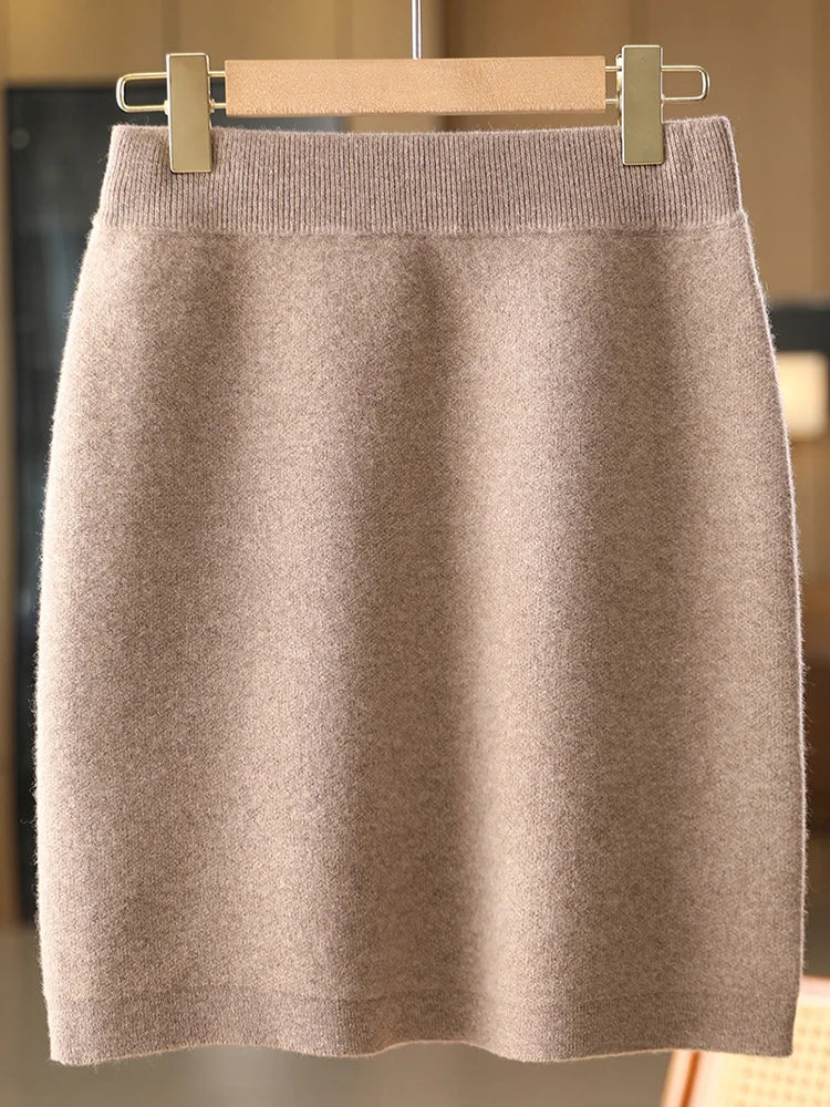 Wool knit mini skirt
