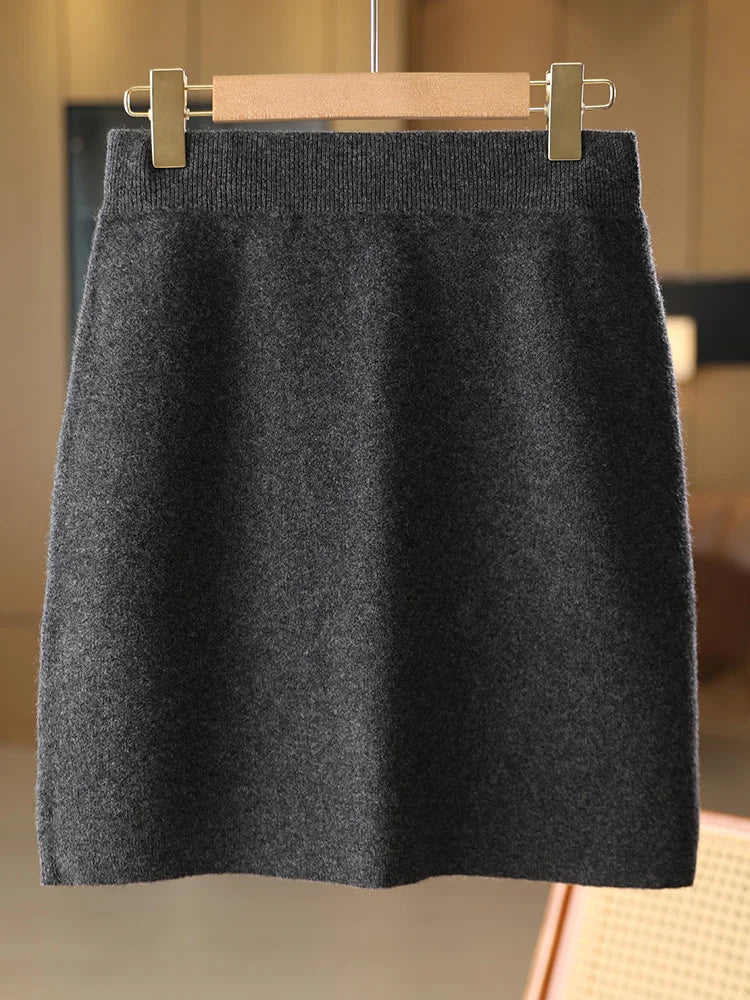 Wool knit mini skirt