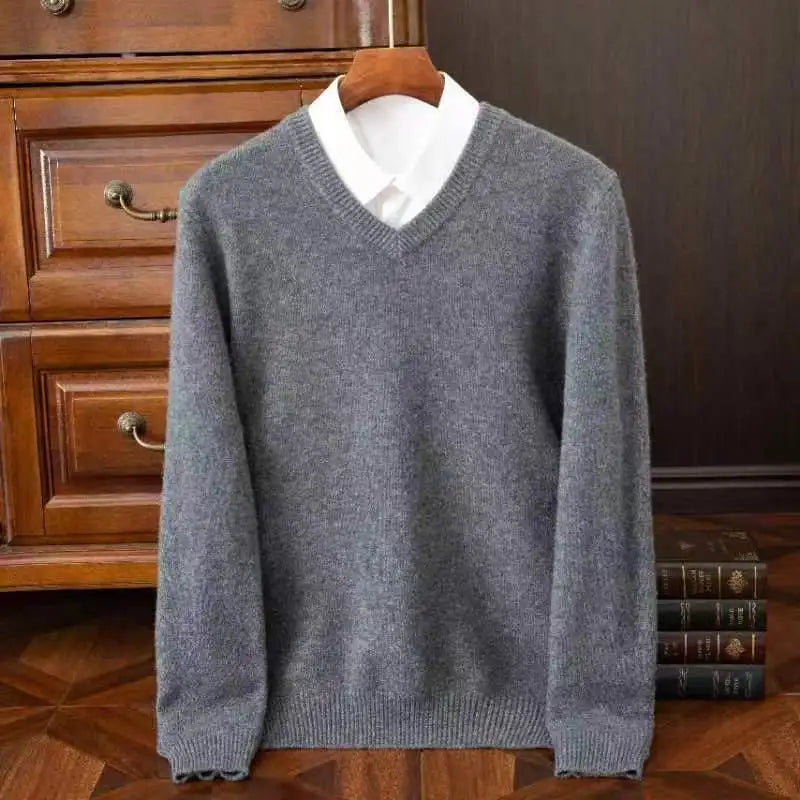 Men's merino V-neck sweater