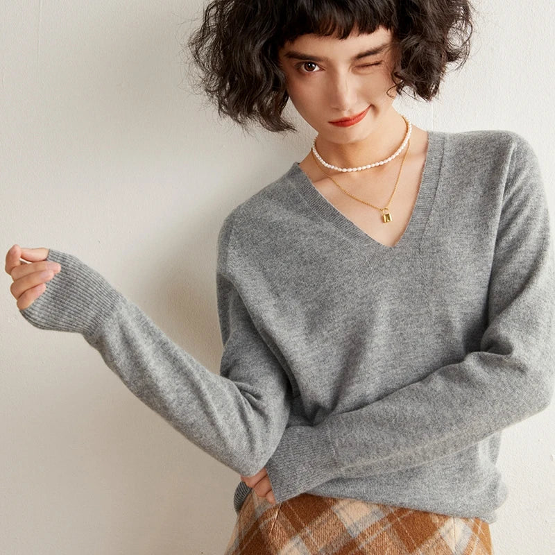 Relaxed Cashmere V-Neck