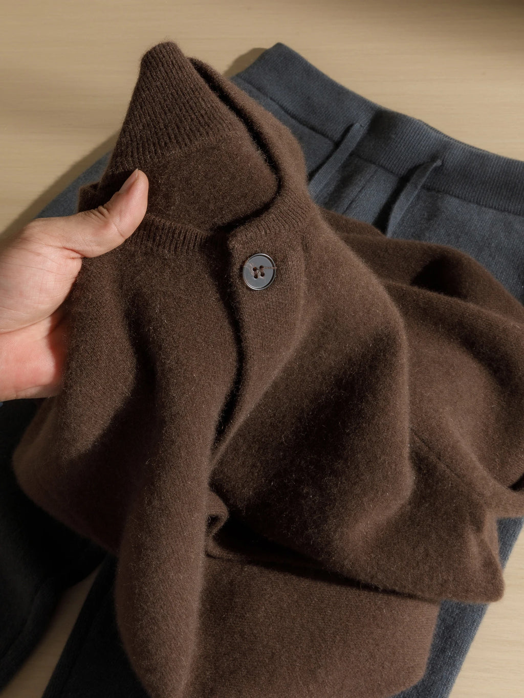 Men's cashmere baseball-collar knit jacket