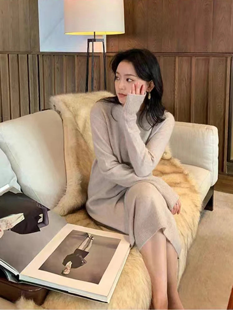 Cashmere knee-length crew dress
