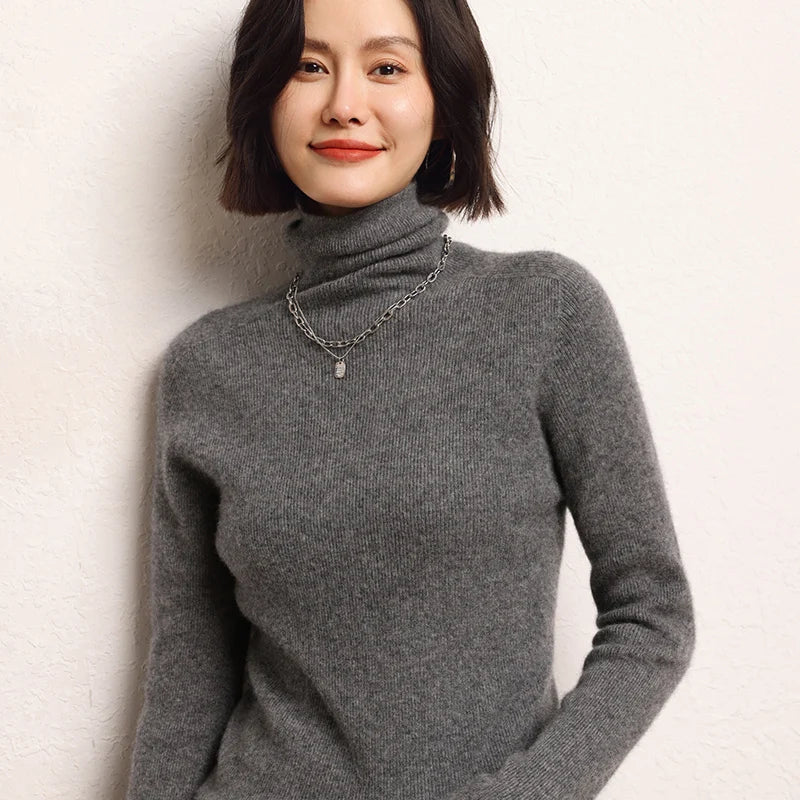 Women's cashmere turtleneck