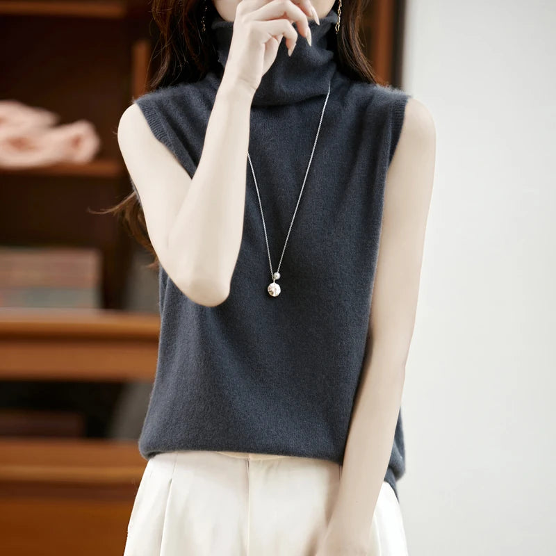 Sleeveless Merino Turtleneck