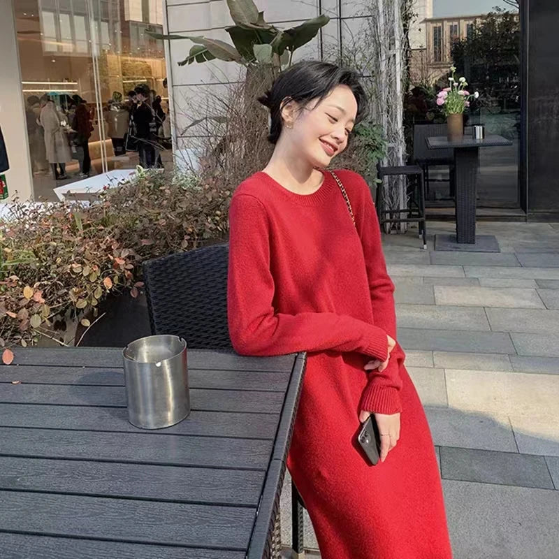 Cashmere knee-length crew dress