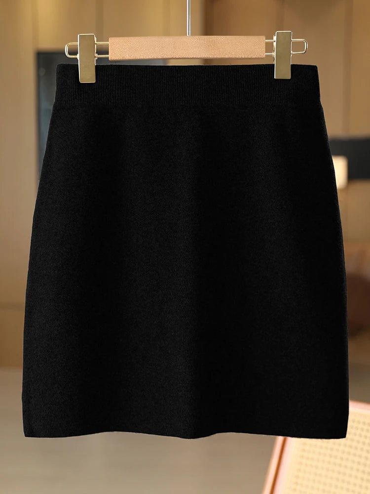 Wool knit mini skirt