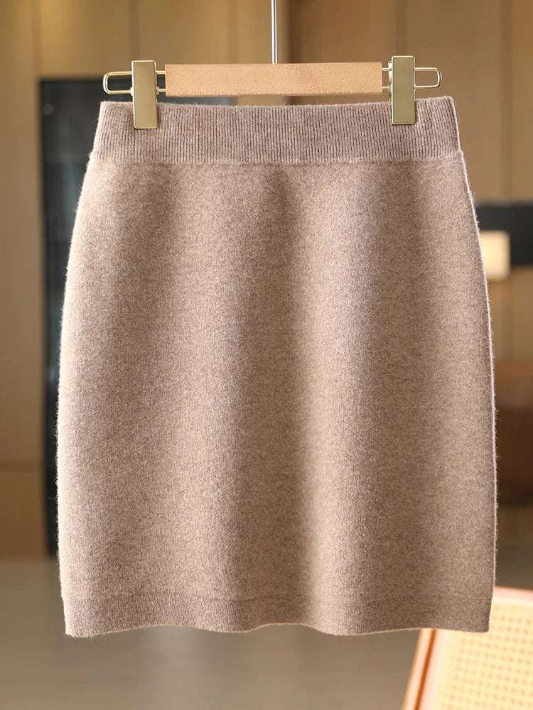 Wool knit mini skirt