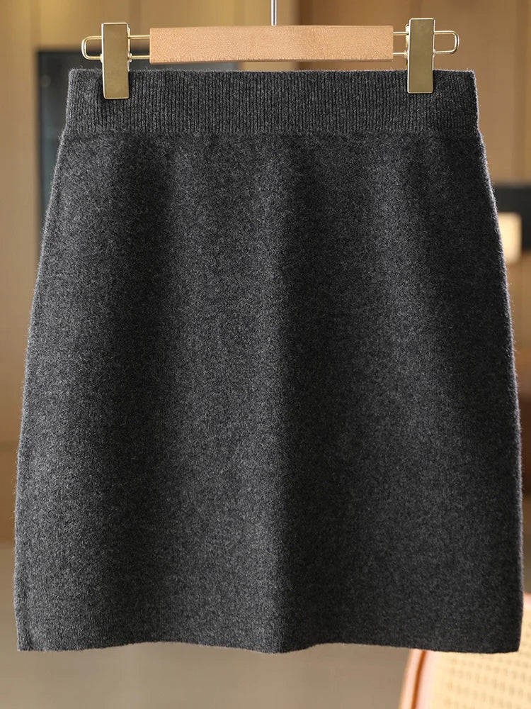 Wool knit mini skirt