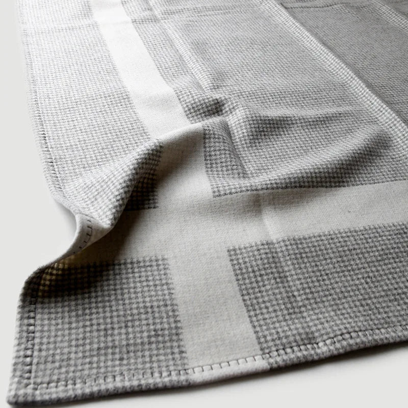 Houndstooth Wool Throw